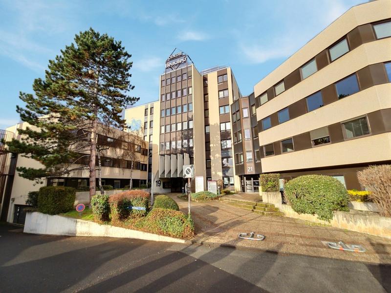 Local d'activités - 403 m²