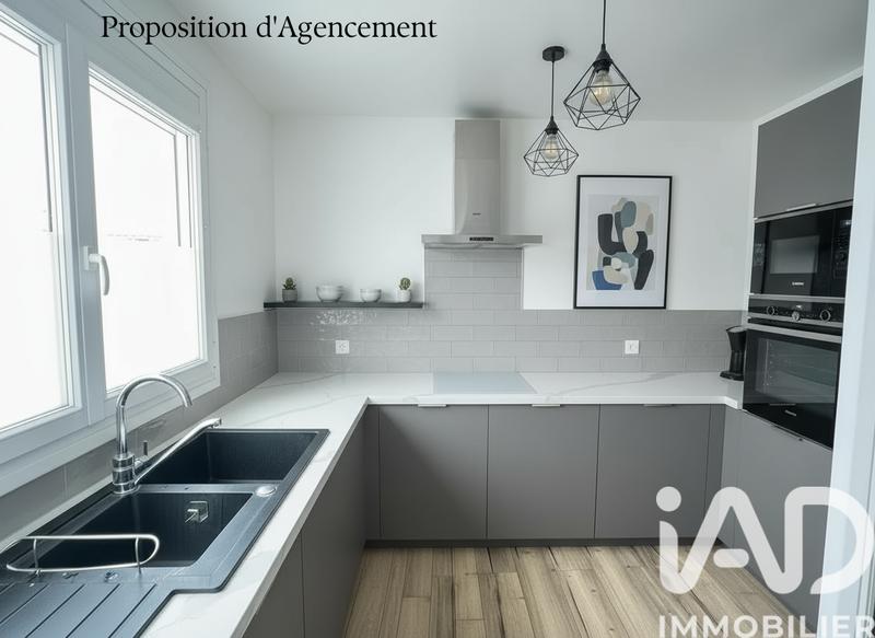 Maison - 98 m² - 5 pièces