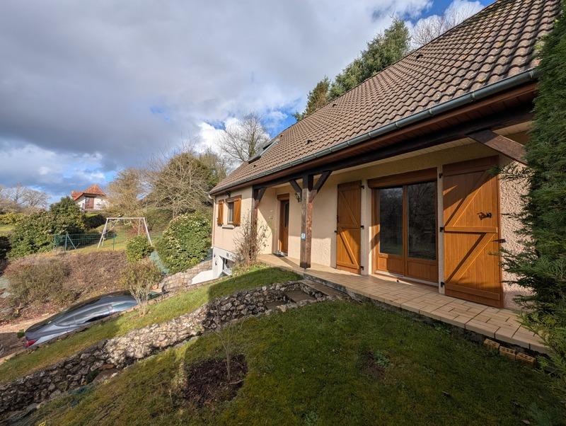 Maison - 98 m² - 4 pièces