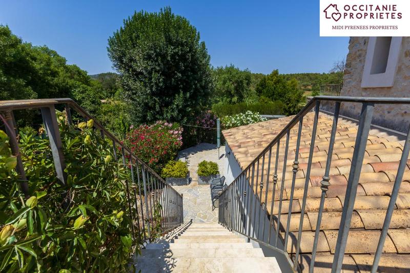 Propriété - 366 m² - 13 pièces