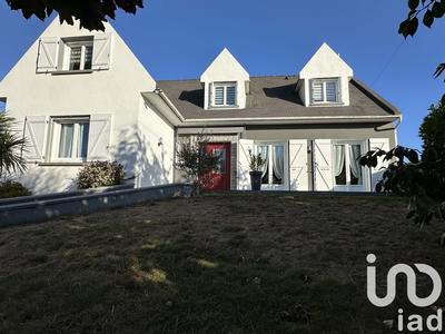 Maison - 209 m² - 6 pièces