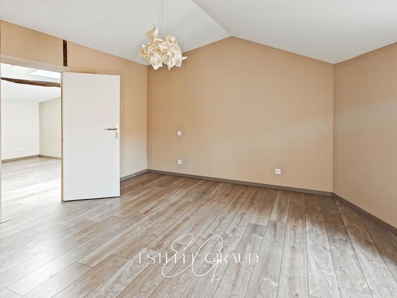 Maison - 97 m² - 5 pièces