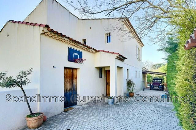 Maison - 169 m² - 6 pièces