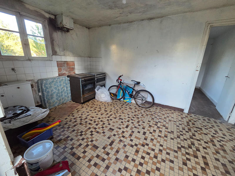 Maison - 300 m² - 6 pièces