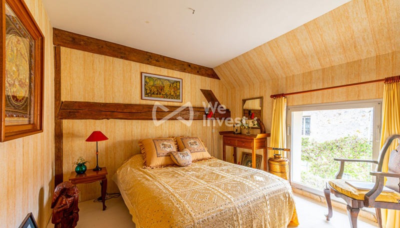 Maison ancienne - 208 m² - 9 pièces