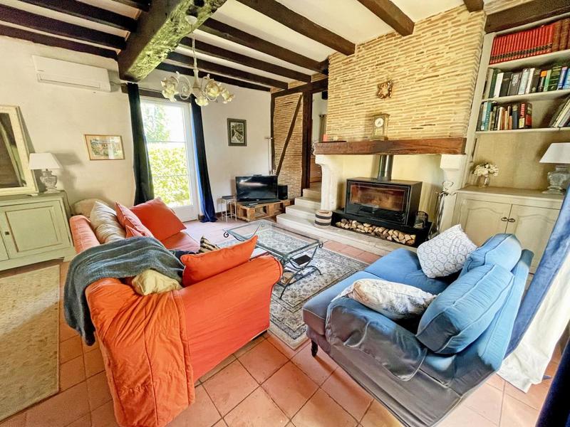 Maison en pierre - 232 m² - 7 pièces