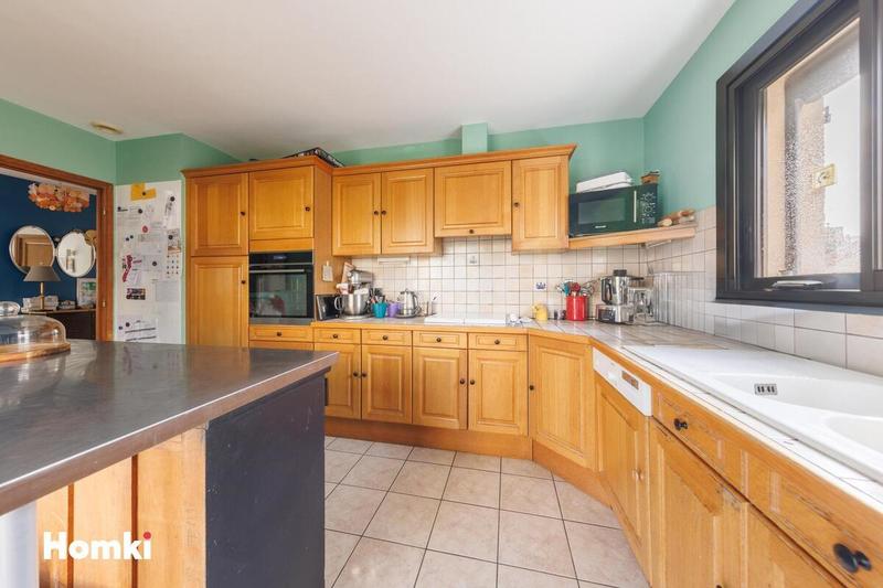 Maison - 200 m² - 6 pièces