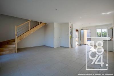 Maison - 80 m² - 4 pièces