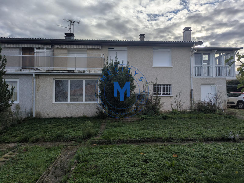 Maison - 104 m² - 5 pièces