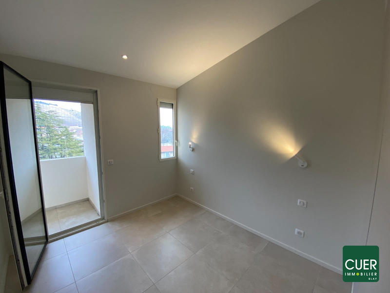 Appartement - 171 m² - 6 pièces