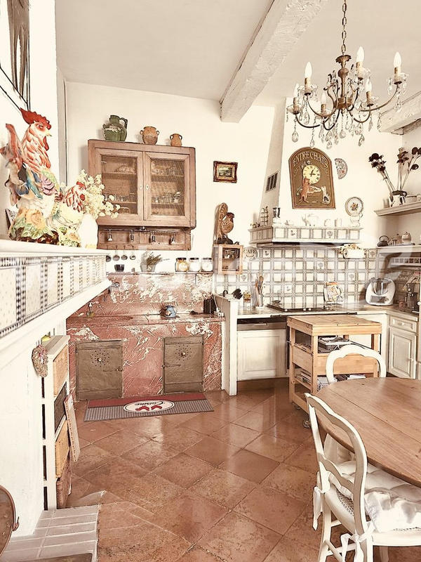 Maison - 206 m² - 7 pièces