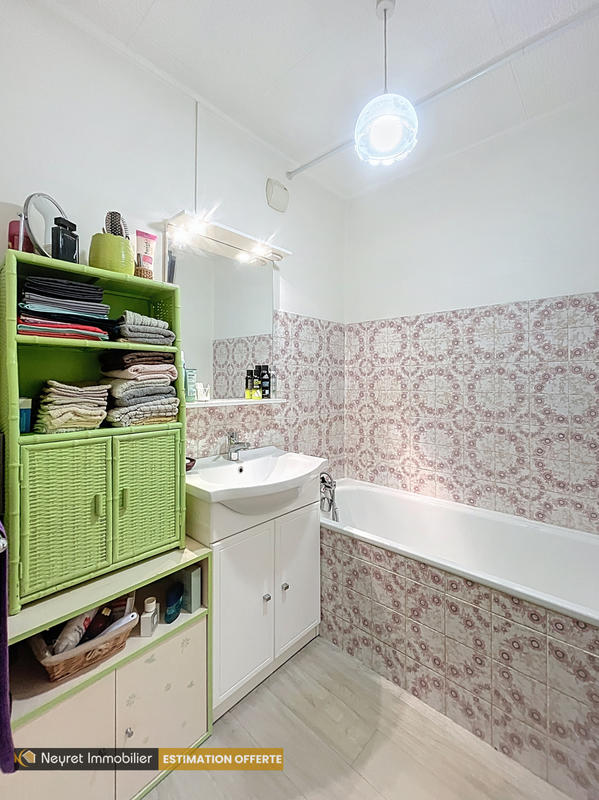 Appartement - 70 m² - 3 pièces