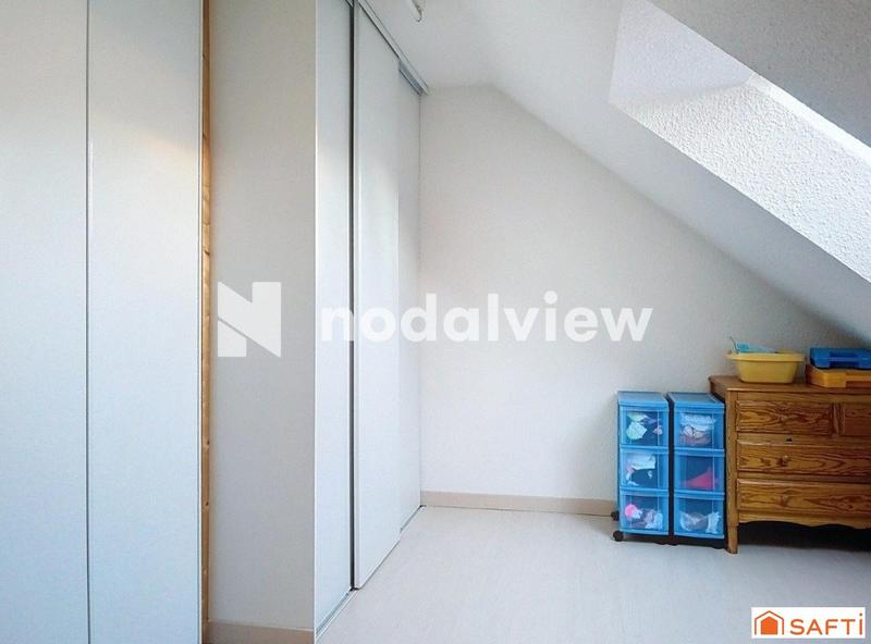 Maison - 180 m² - 6 pièces