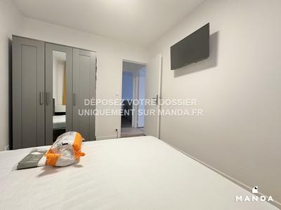 Chambre - 9 m² - 5 pièces