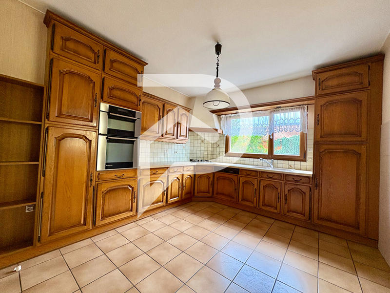 Maison - 136 m² - 6 pièces