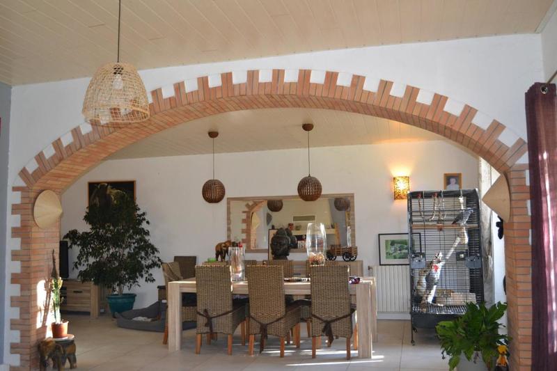 Maison - 253 m² - 7 pièces