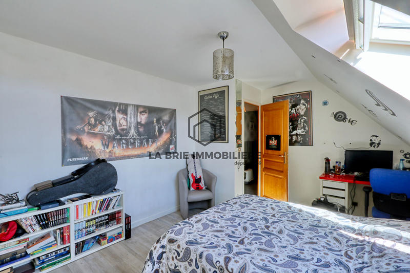 Maison - 117 m² - 7 pièces