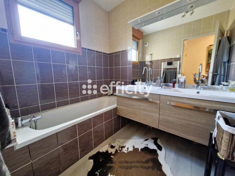 Duplex - 103 m² - 6 pièces