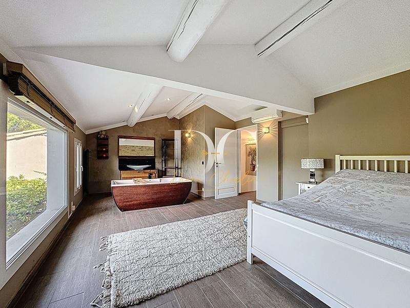 Maison - 138 m² - 5 pièces