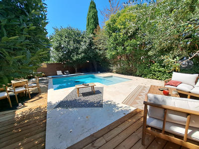 Maison - 90 m² - 5 pièces