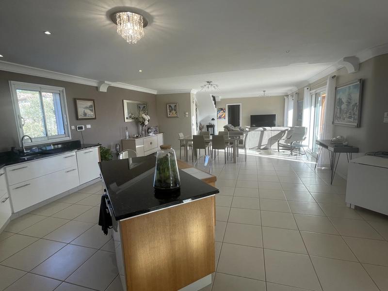 Villa - 170 m² - 7 pièces