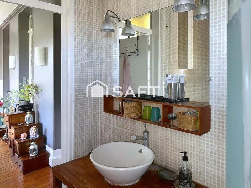 Appartement - 128 m² - 5 pièces