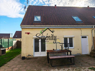 Maison - 88 m² - 4 pièces