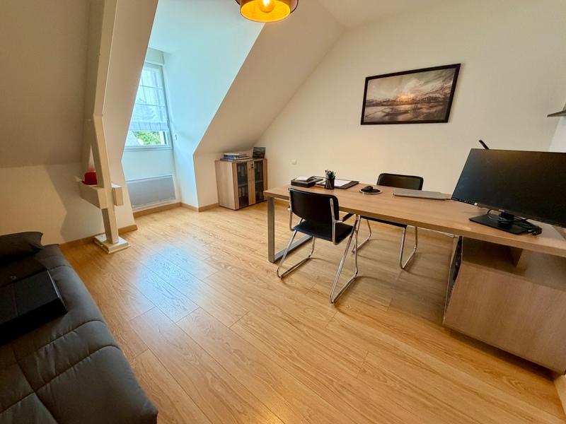 Maison - 167 m² - 8 pièces