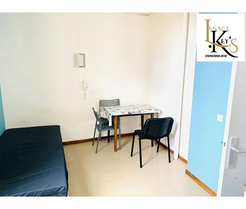 Immeuble - 2 000 m² - 50 pièces