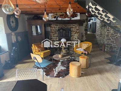 Maison - 120 m² - 5 pièces