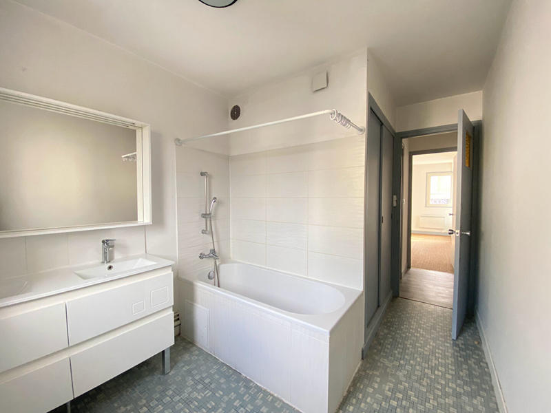 Appartement - 103 m² - 4 pièces