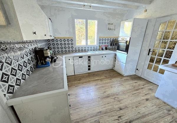 Maison - 187 m² - 7 pièces