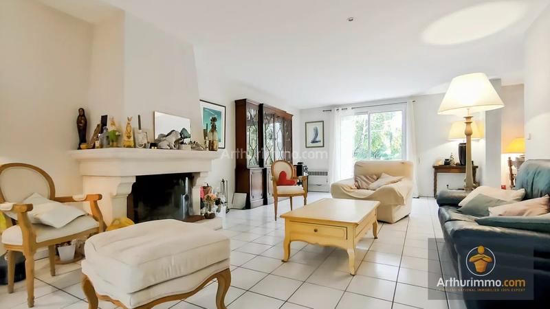 Maison - 162 m² - 6 pièces