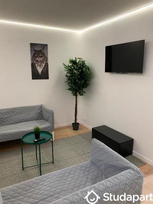 Appartement - 99 m² - 6 pièces