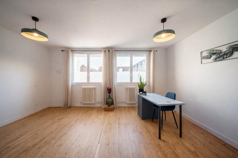 Appartement - 82 m² - 3 pièces