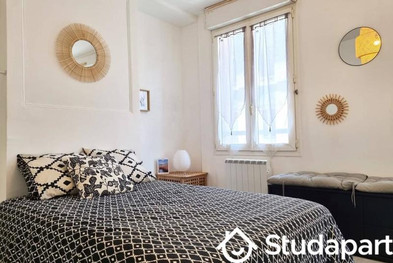 Chambre - 12 m² - 1 pièce