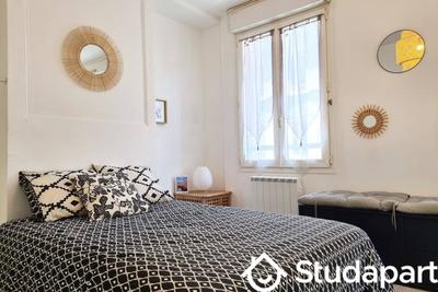 Chambre - 12 m² - 1 pièce