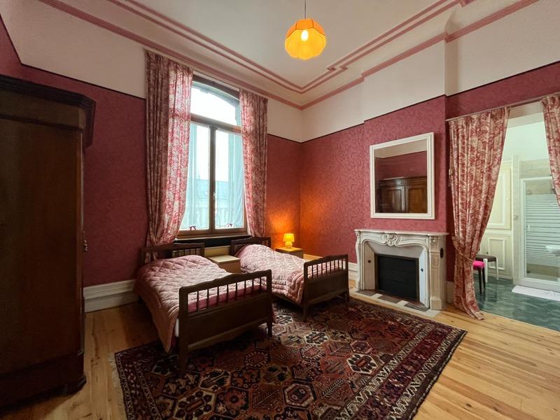 Maison bourgeoise - 326 m² - 9 pièces