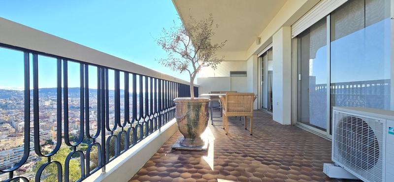 Appartement - 84 m² - 3 pièces