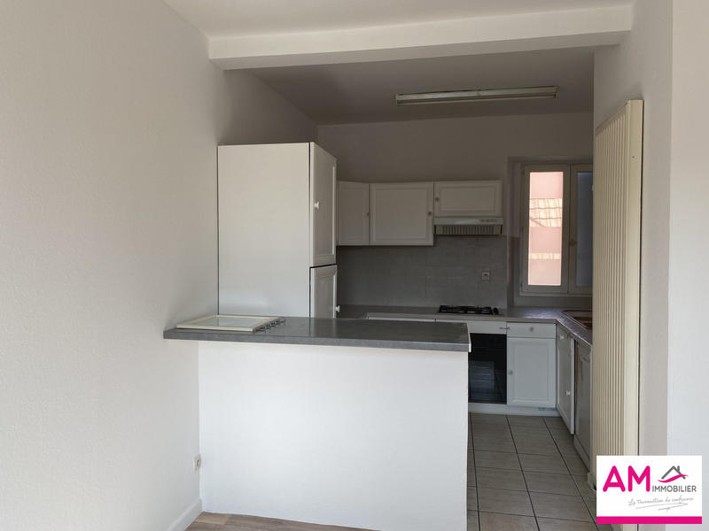 Appartement - 65 m² - 5 pièces