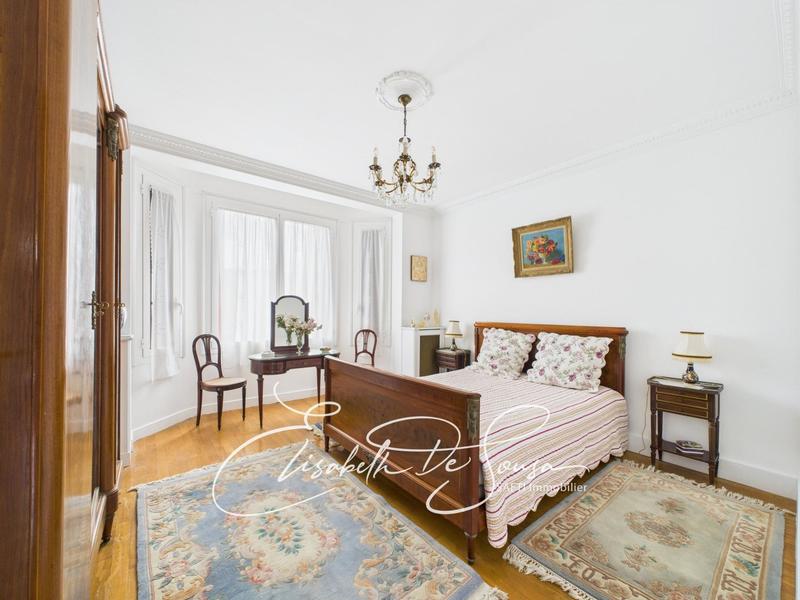 Maison - 152 m² - 8 pièces