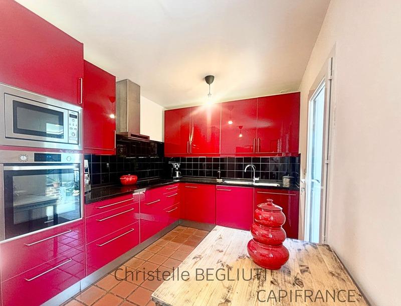 Maison - 180 m² - 7 pièces