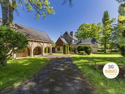 Propriété - 230 m² - 7 pièces