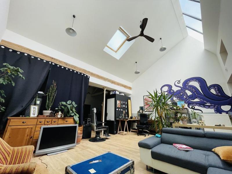 Bureau - 100 m² - 2 pièces