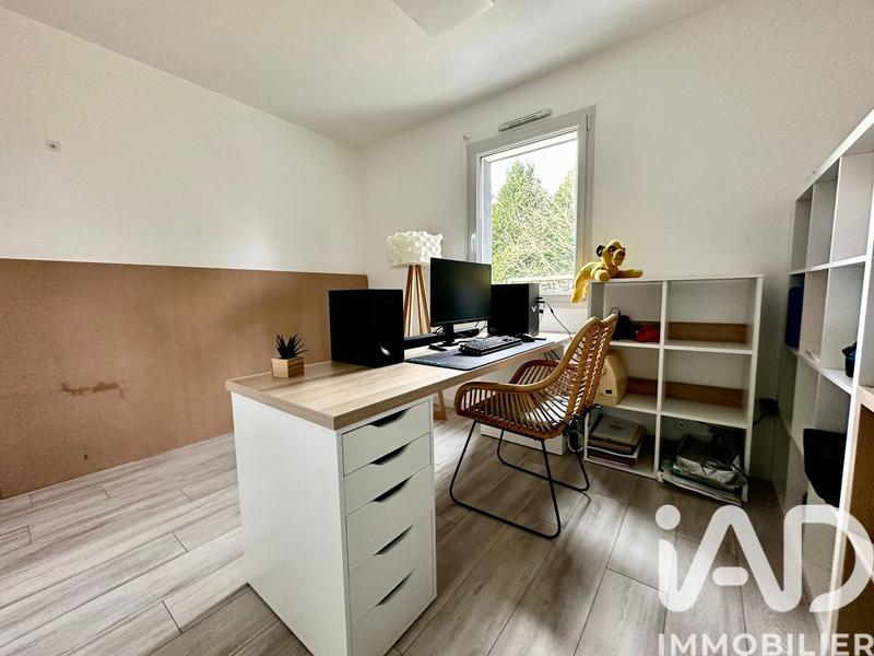 Maison - 97 m² - 5 pièces