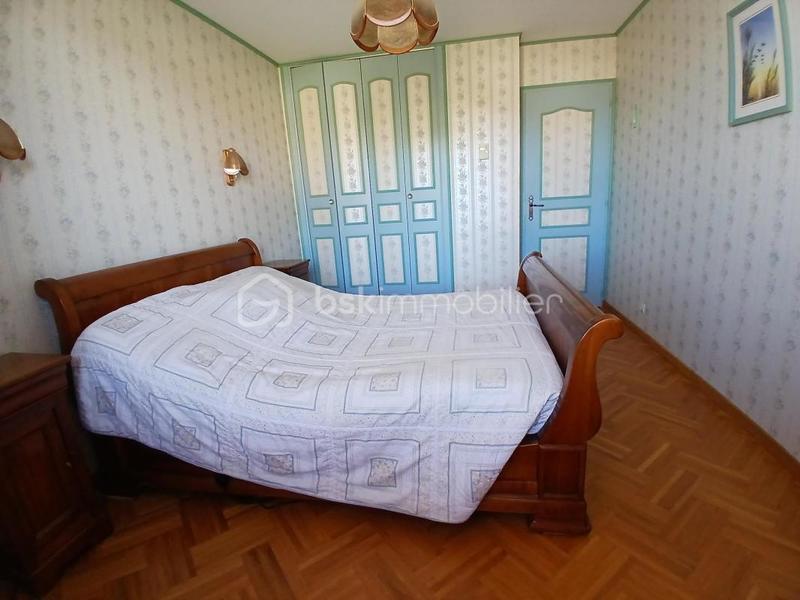 Maison - 163 m² - 8 pièces