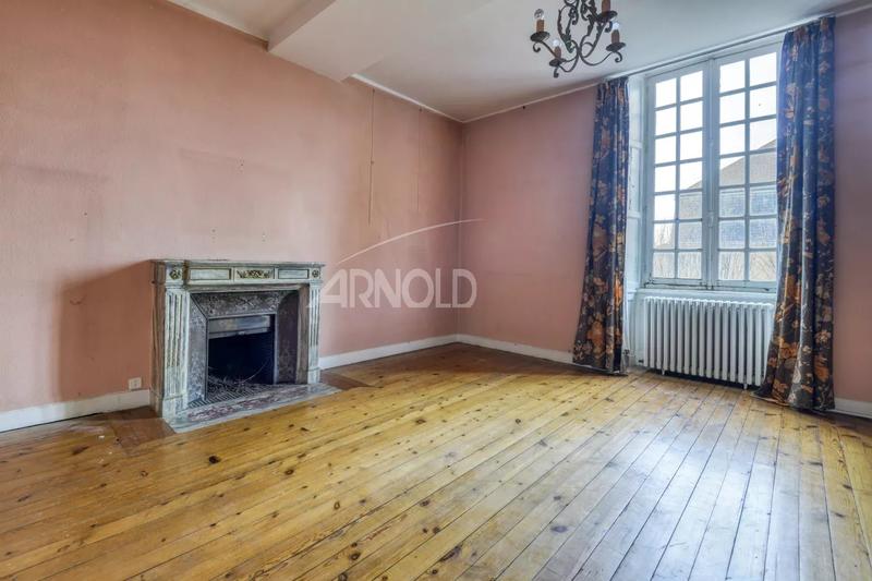 Maison - 463 m² - 15 pièces