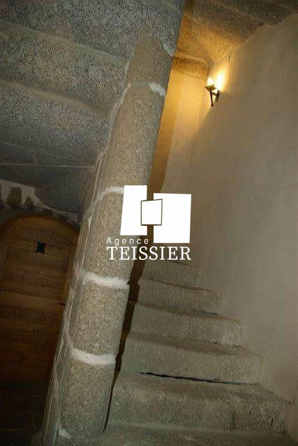 Château - 400 m² - 12 pièces