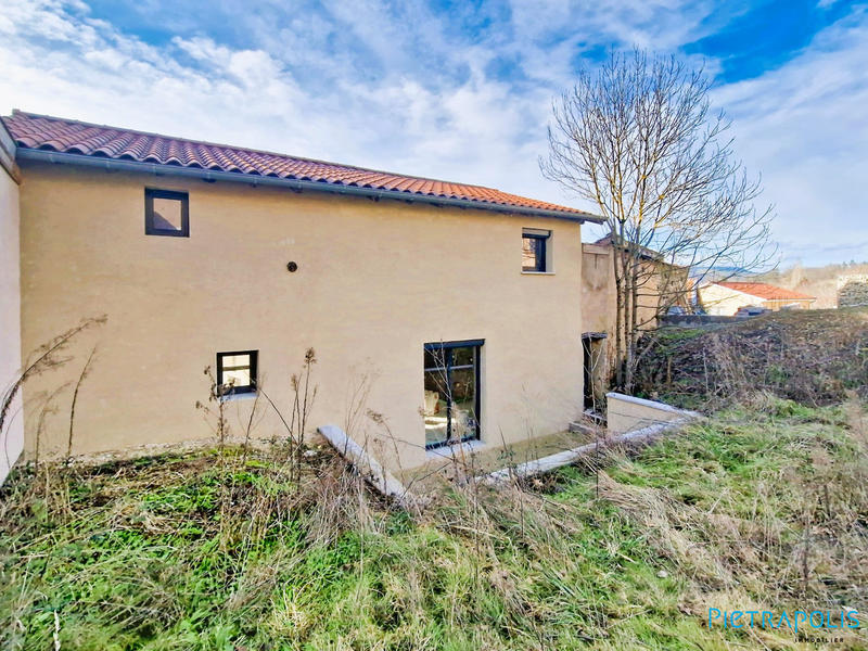 Maison - 110 m² - 4 pièces