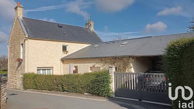 Maison - 121 m² - 5 pièces